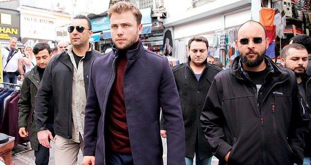 Толга Сарыташ