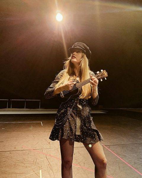 Серенай Сарыкая 