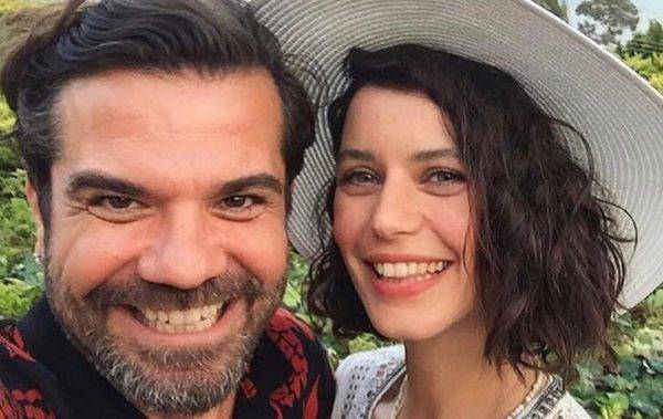 Кенан Догулу и Берен Саат