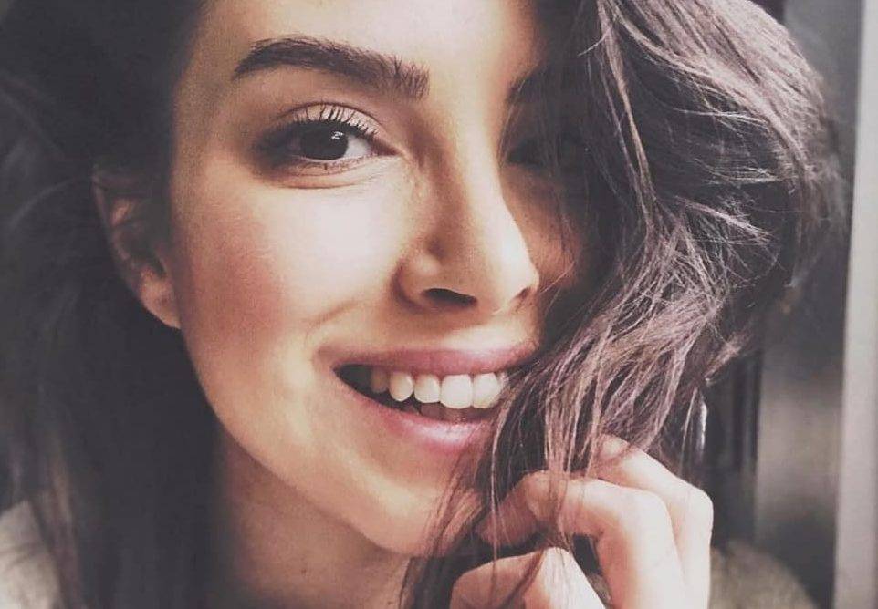 Дениз Байсал рассказала о фильме и свадьбе | Турецкие Сериалы. Teammy