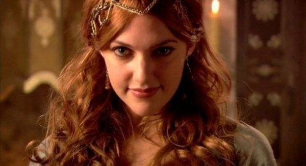 Мерьем Узерли