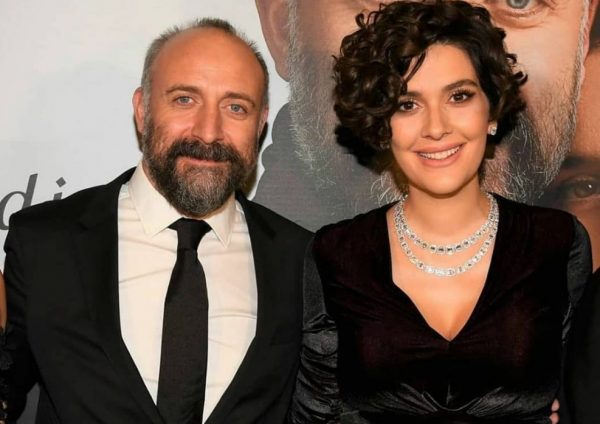 Бергюзар Корель и Халит Эргенч