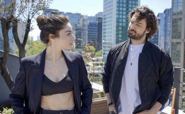 Айча Айшин Туран и Альп Навруз