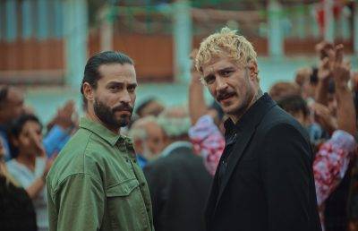 Три куруша / Üç kuruş