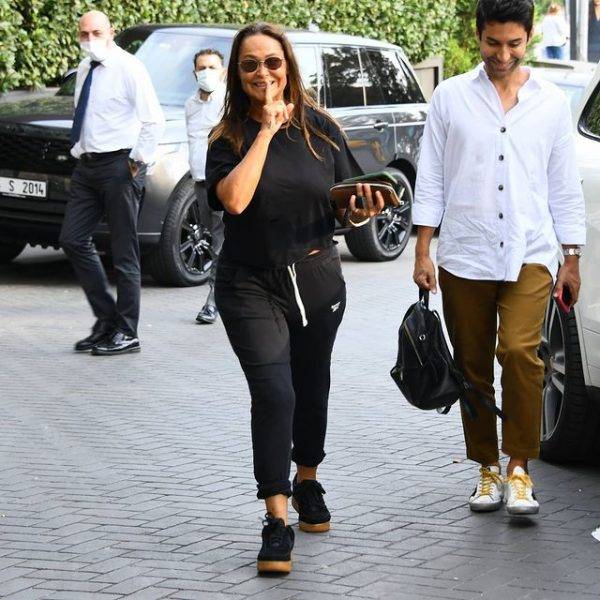 Хулия Авшар