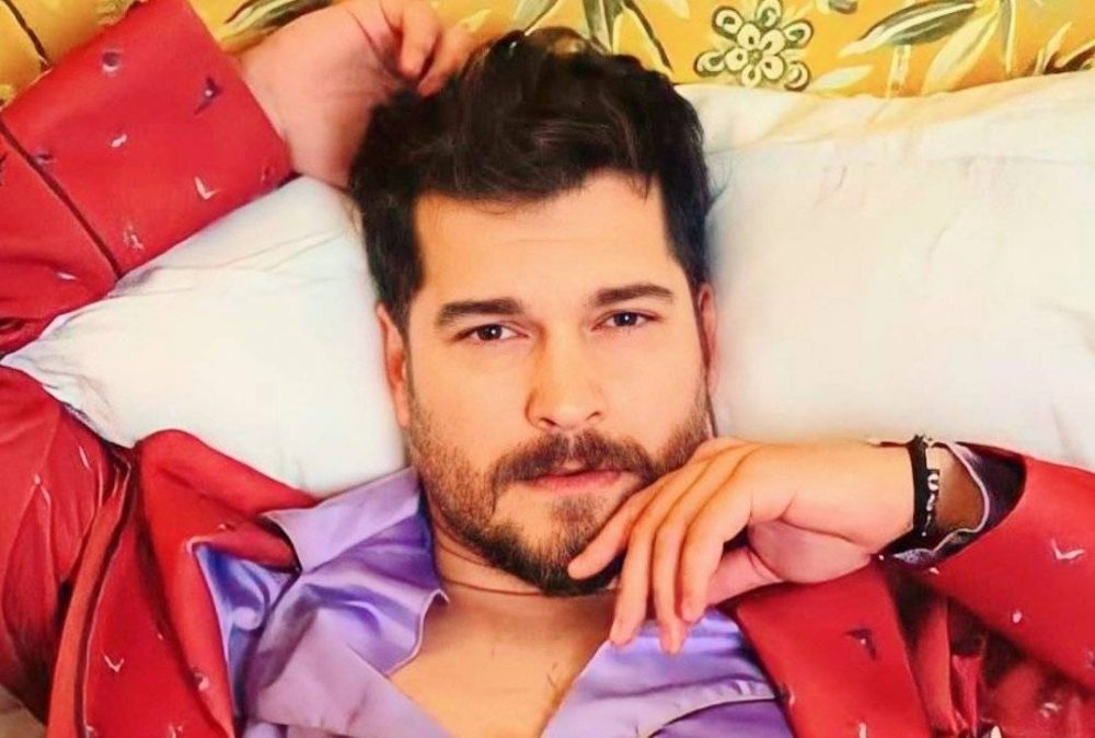 Чагатай Улусой и Эдже Сюкан были замечены вместе | Турецкие Сериалы. Teammy