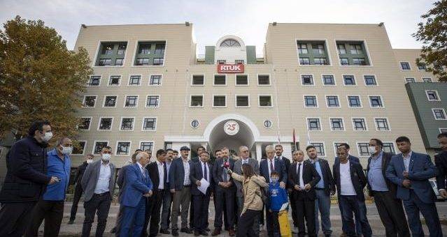 Три куруша / Üç Kuruş