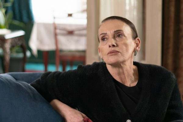 Нур Сюрер