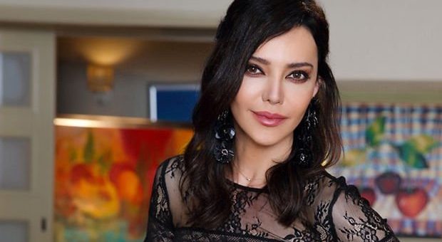 Ханде Атайзи