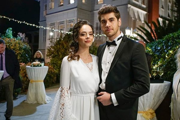 Эмре Бей и Бусе Мерал