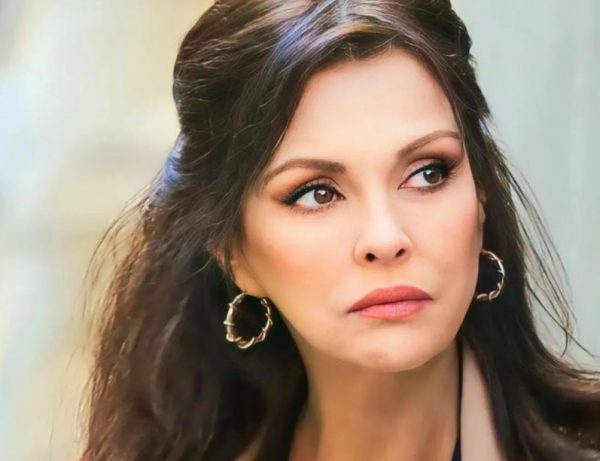 Айдан Шенер