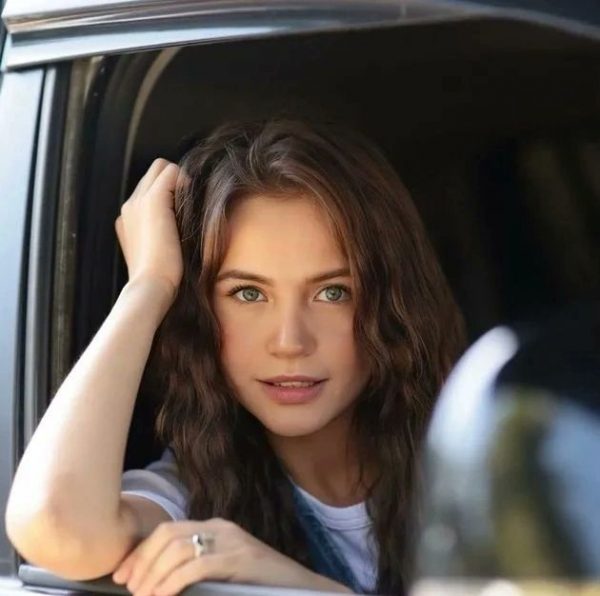 Ягмур Юксель