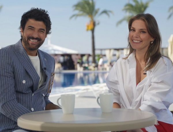 Энгин Акюрек и Аслы Энвер